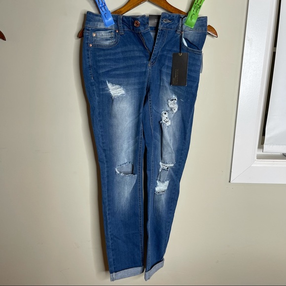 refuge Denim - Boyfriend straight leg distressed medium wash jeans